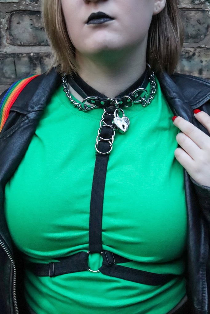 st. patricks, ootd, fashion, cosplayer, cosplay blog, outfit, inspiration, fashion, lookbook, goth, holiday, st.patricksday, rainbow, green, green outfit, alternative, alternative fashion, style, St. Patrick’s Outfit, March, Spring, Emo Fashion, Punk Fashion, Fashion Blogger,